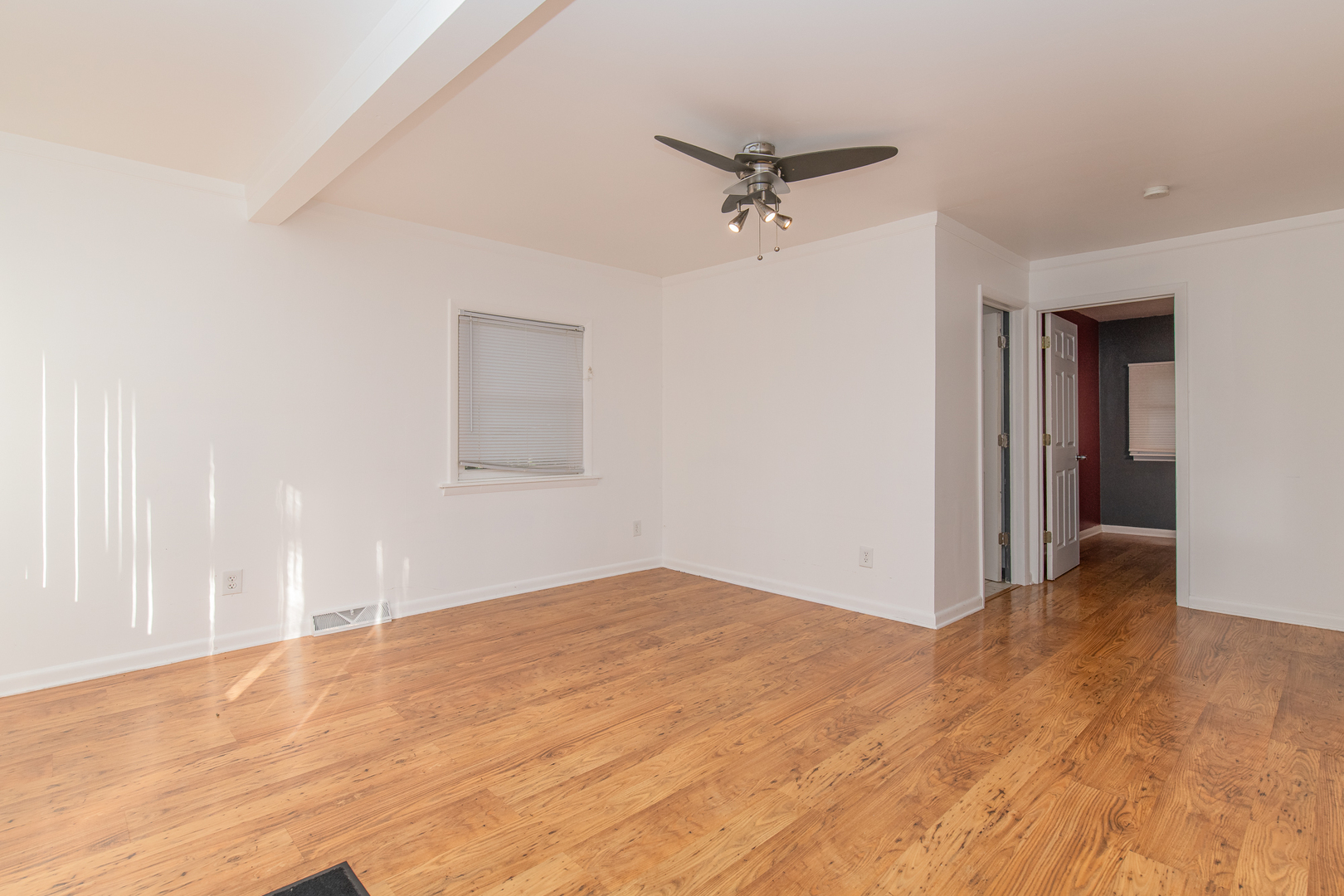 1401 Meadowbrook Drive, Round Lake Beach, IL 60073