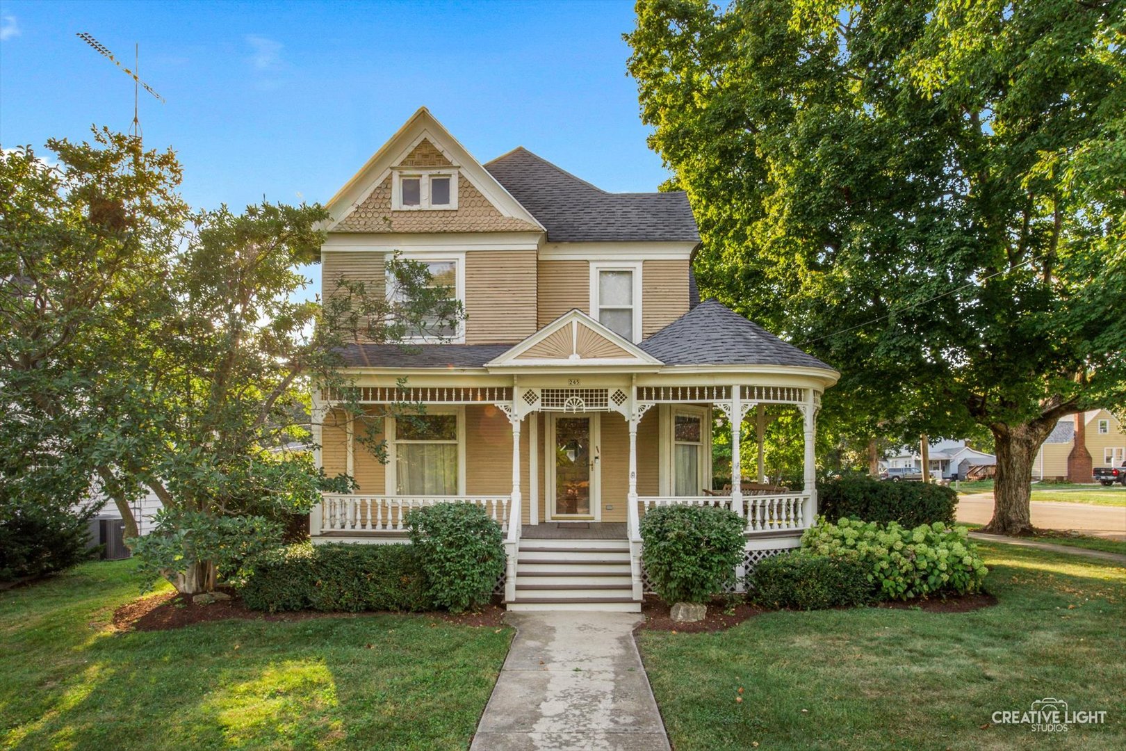 245 N Elm Street, Waterman, IL 60556