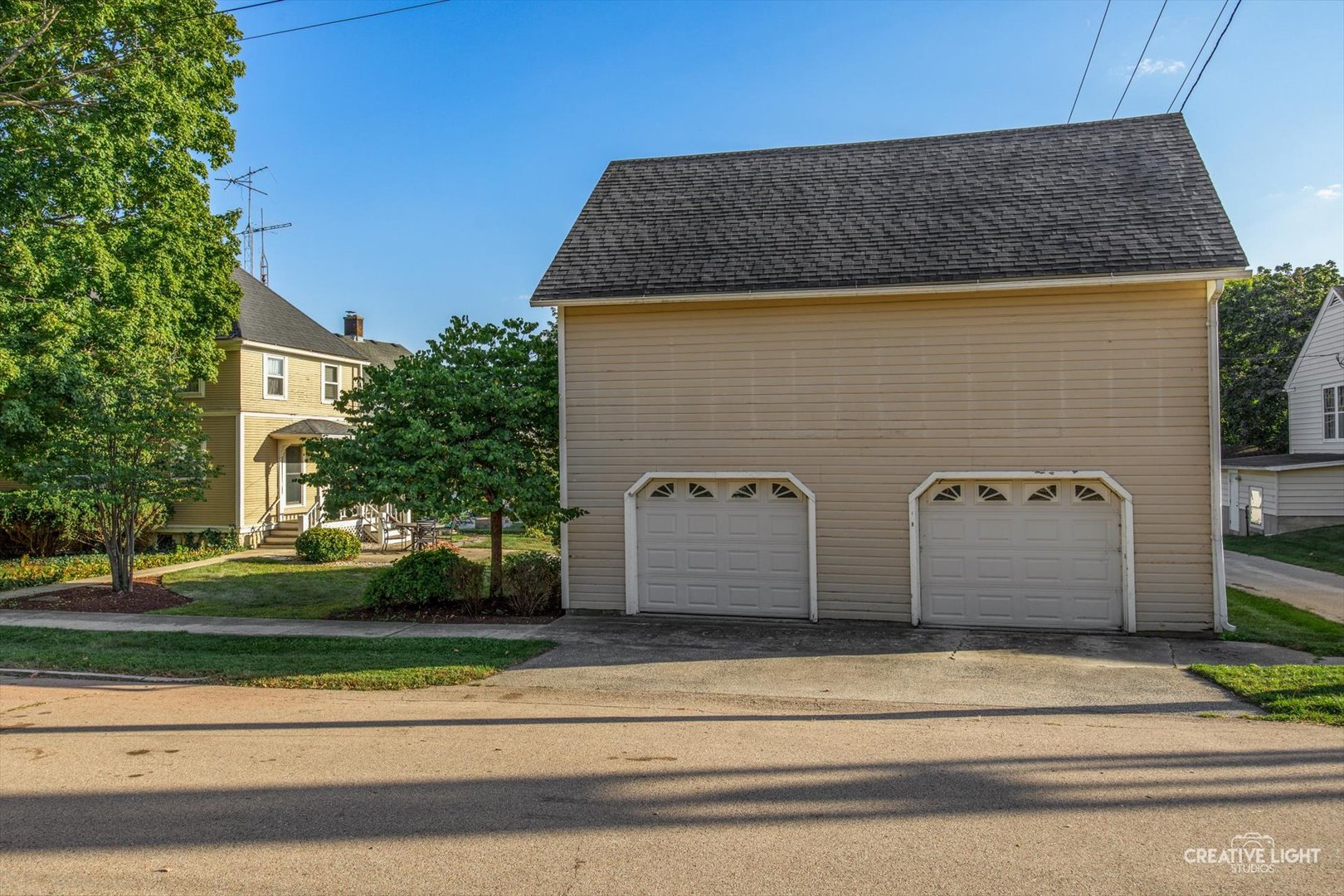 245 N Elm Street, Waterman, IL 60556