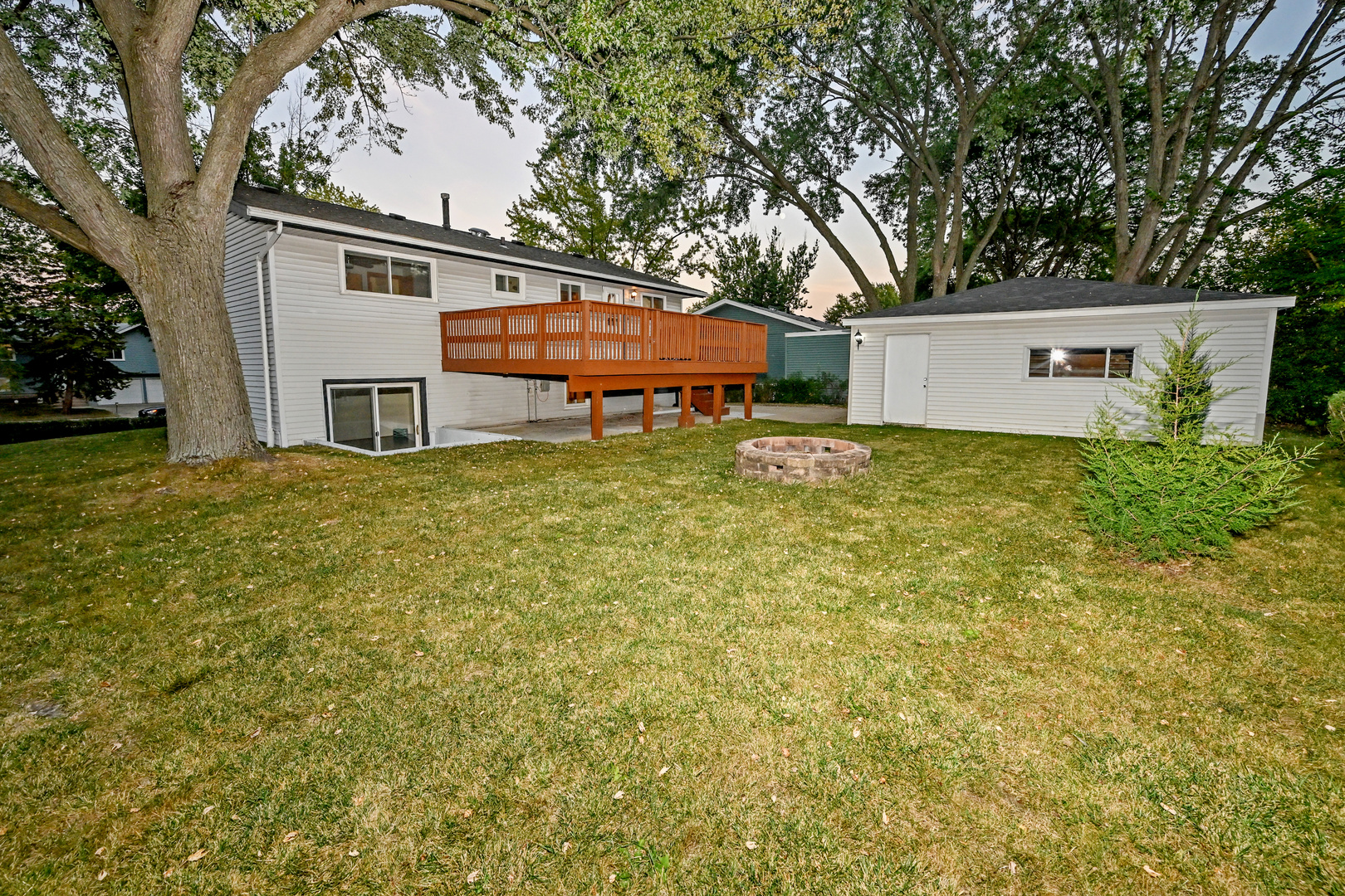 632 Grace Lane, Schaumburg, IL 60193