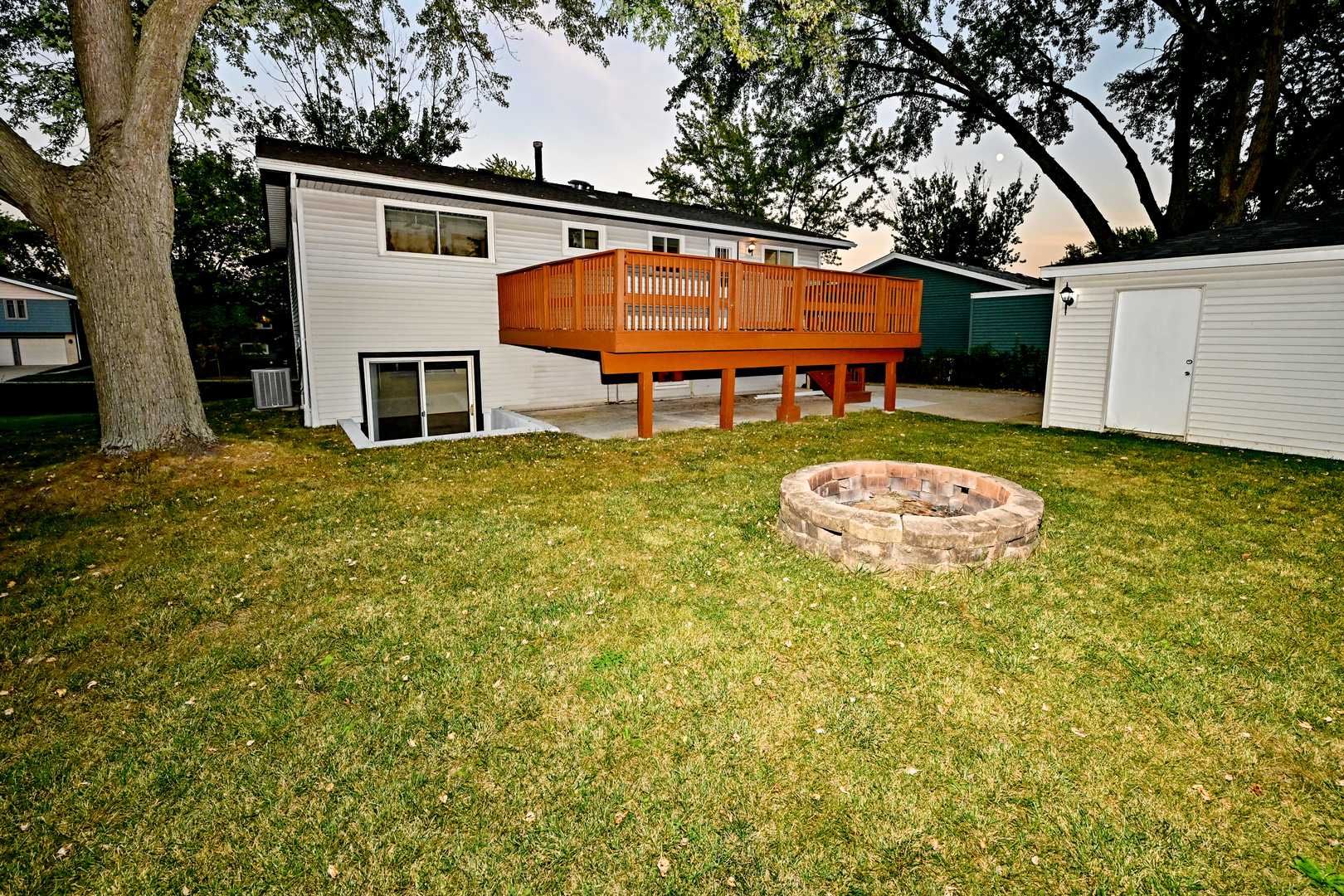 632 Grace Lane, Schaumburg, IL 60193