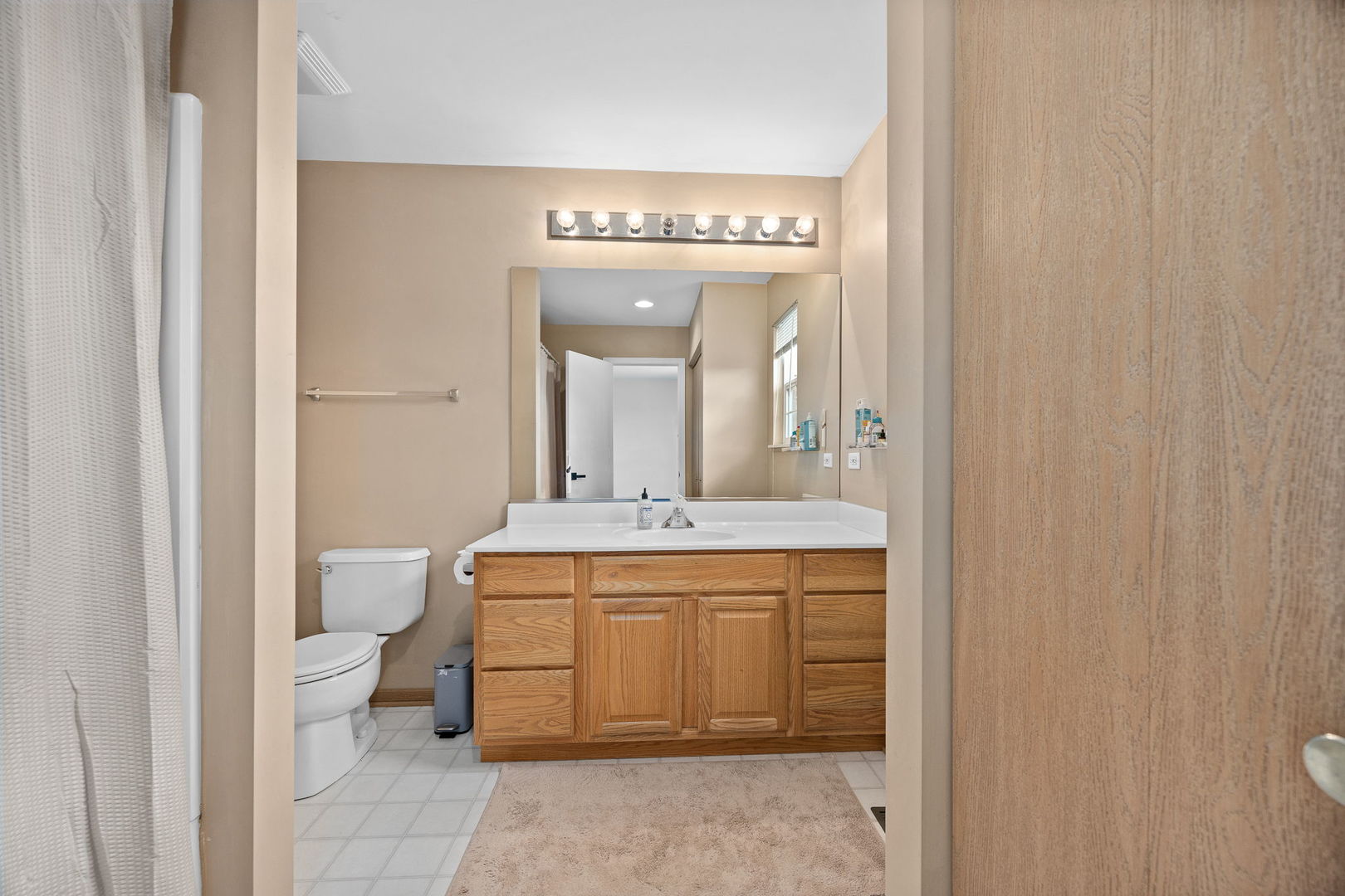 500 Half Moon Court, Oswego, IL 60543