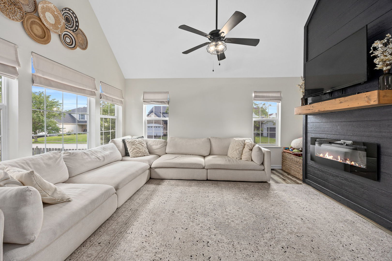 500 Half Moon Court, Oswego, IL 60543