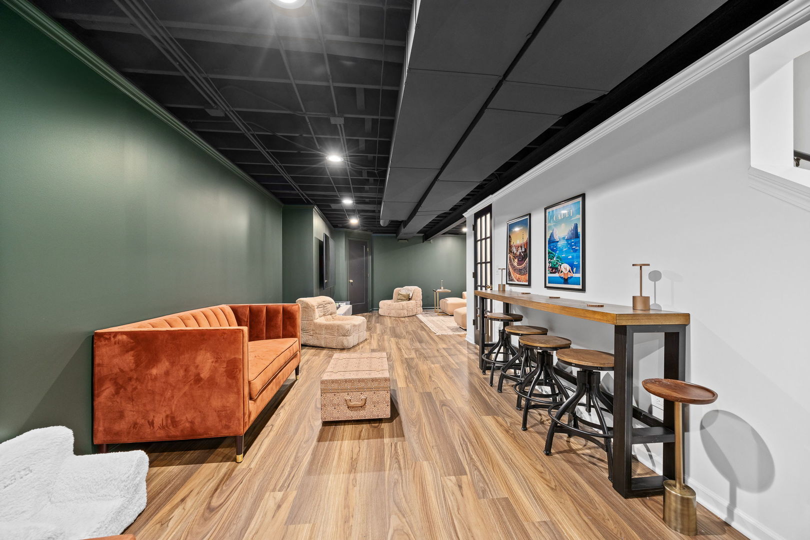 500 Half Moon Court, Oswego, IL 60543