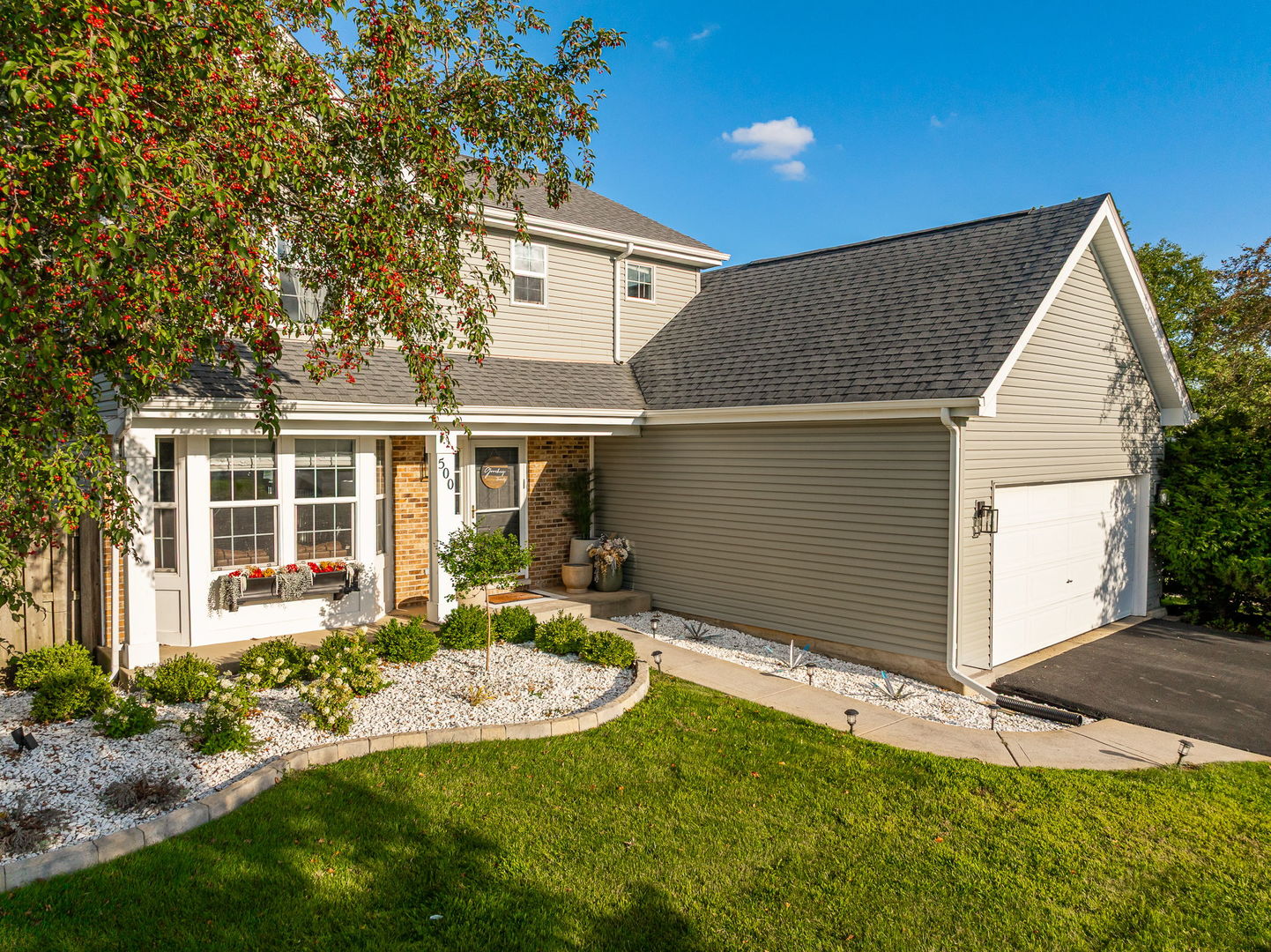 500 Half Moon Court, Oswego, IL 60543