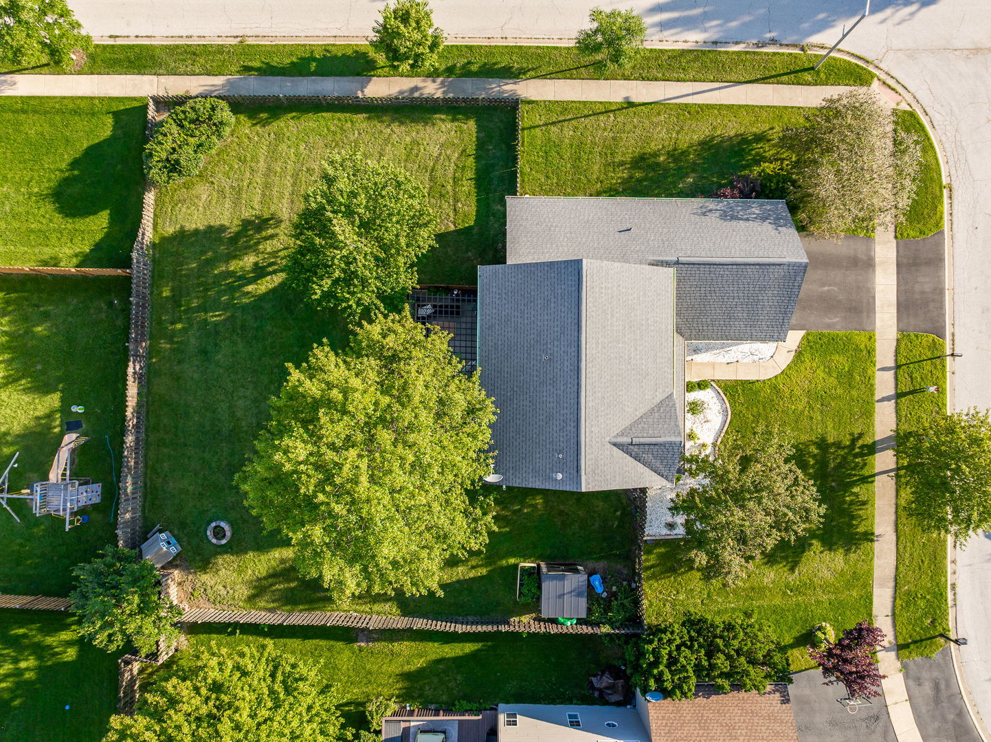 500 Half Moon Court, Oswego, IL 60543