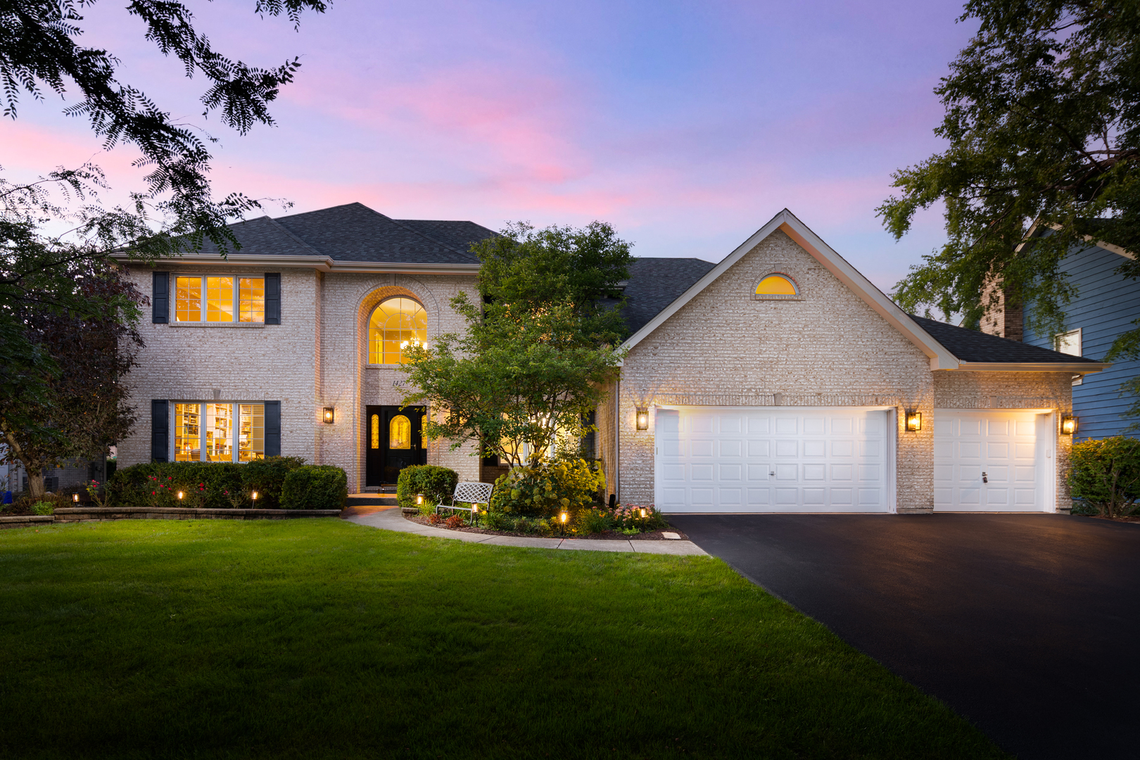 1427 Ada Lane, Naperville, IL 60540