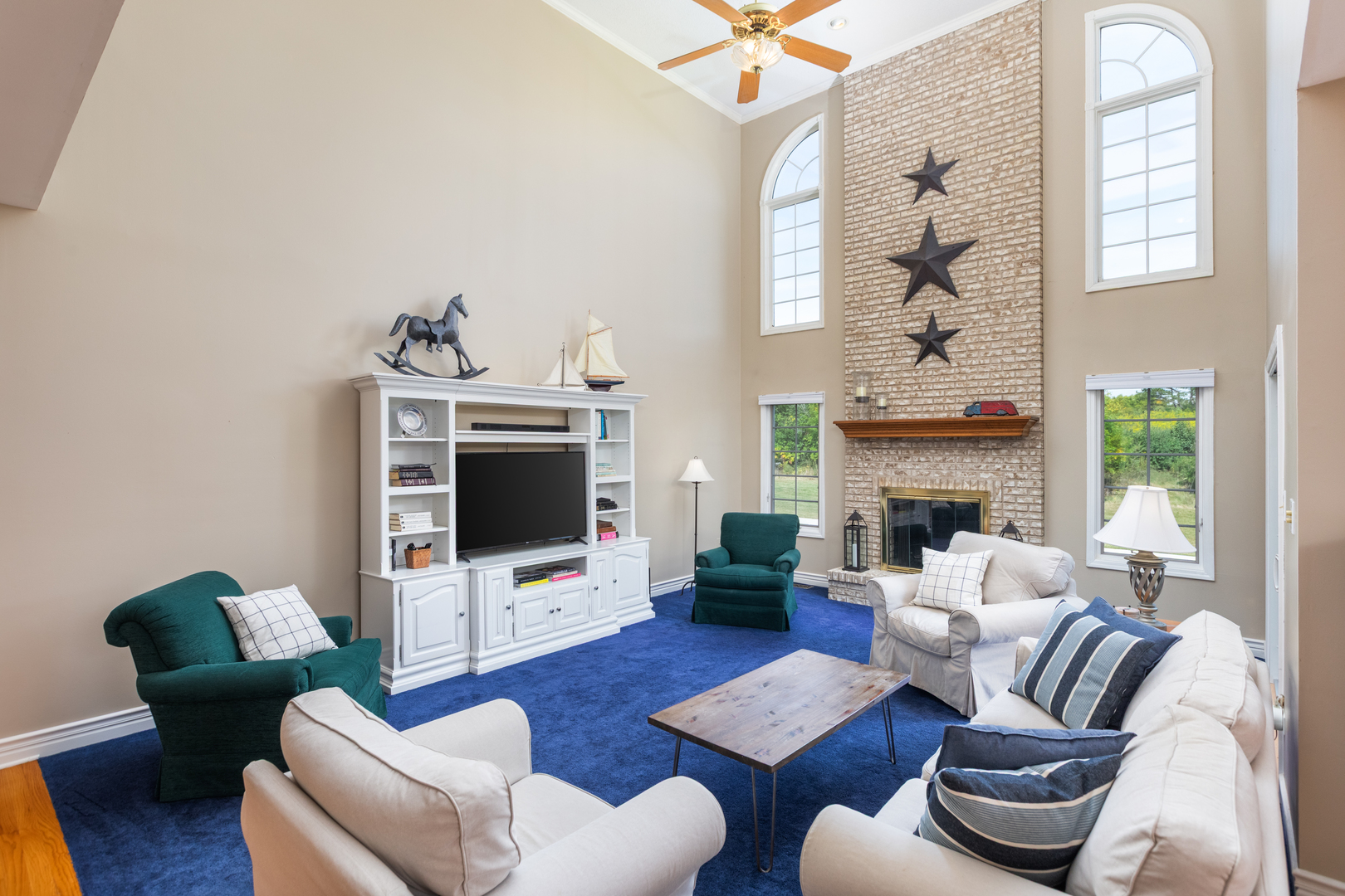 1427 Ada Lane, Naperville, IL 60540
