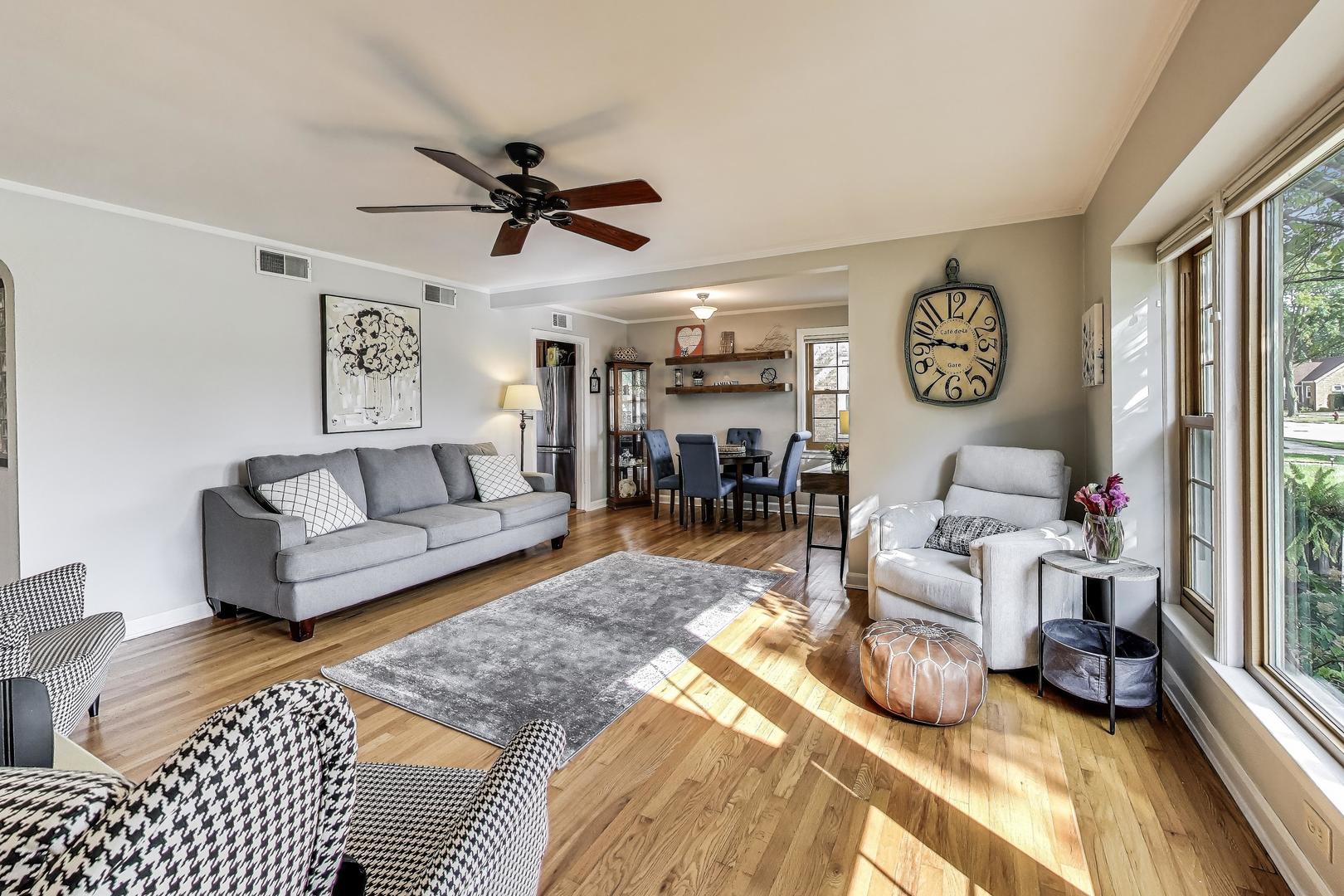 1436 Kemman Avenue, La Grange Park, IL 60526