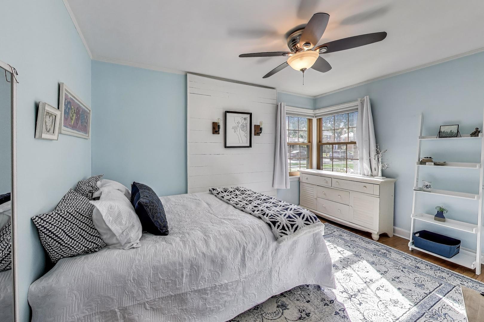 1436 Kemman Avenue, La Grange Park, IL 60526