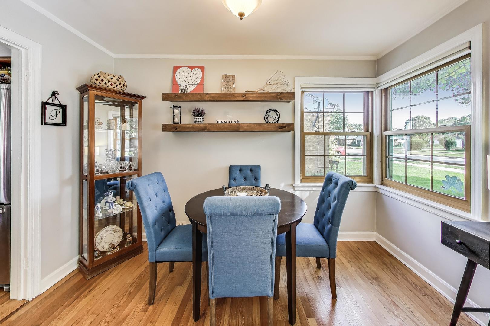 1436 Kemman Avenue, La Grange Park, IL 60526