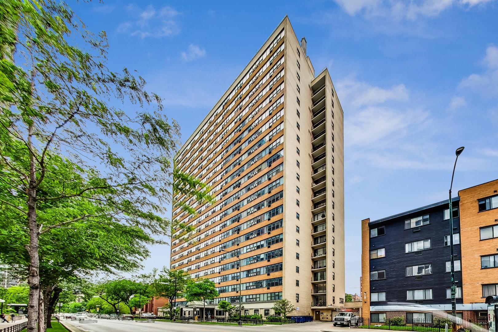 6030 N Sheridan Road #1007, Chicago, IL 60660