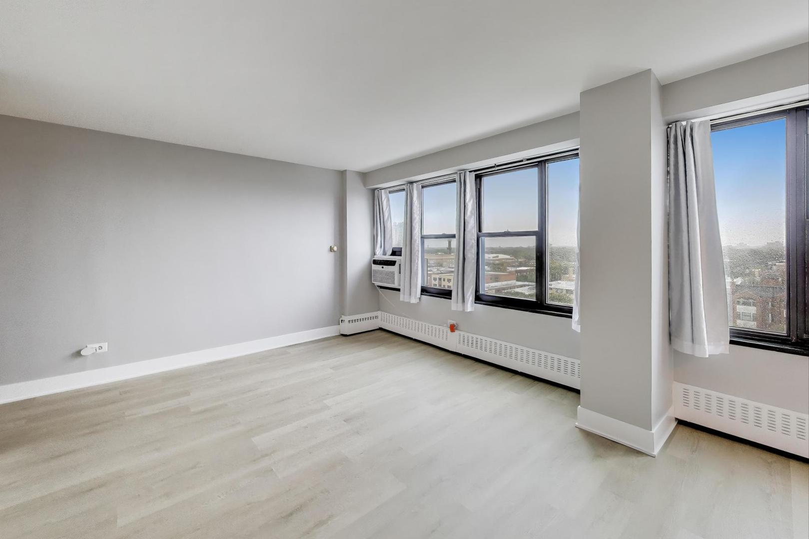 6030 N Sheridan Road #1007, Chicago, IL 60660