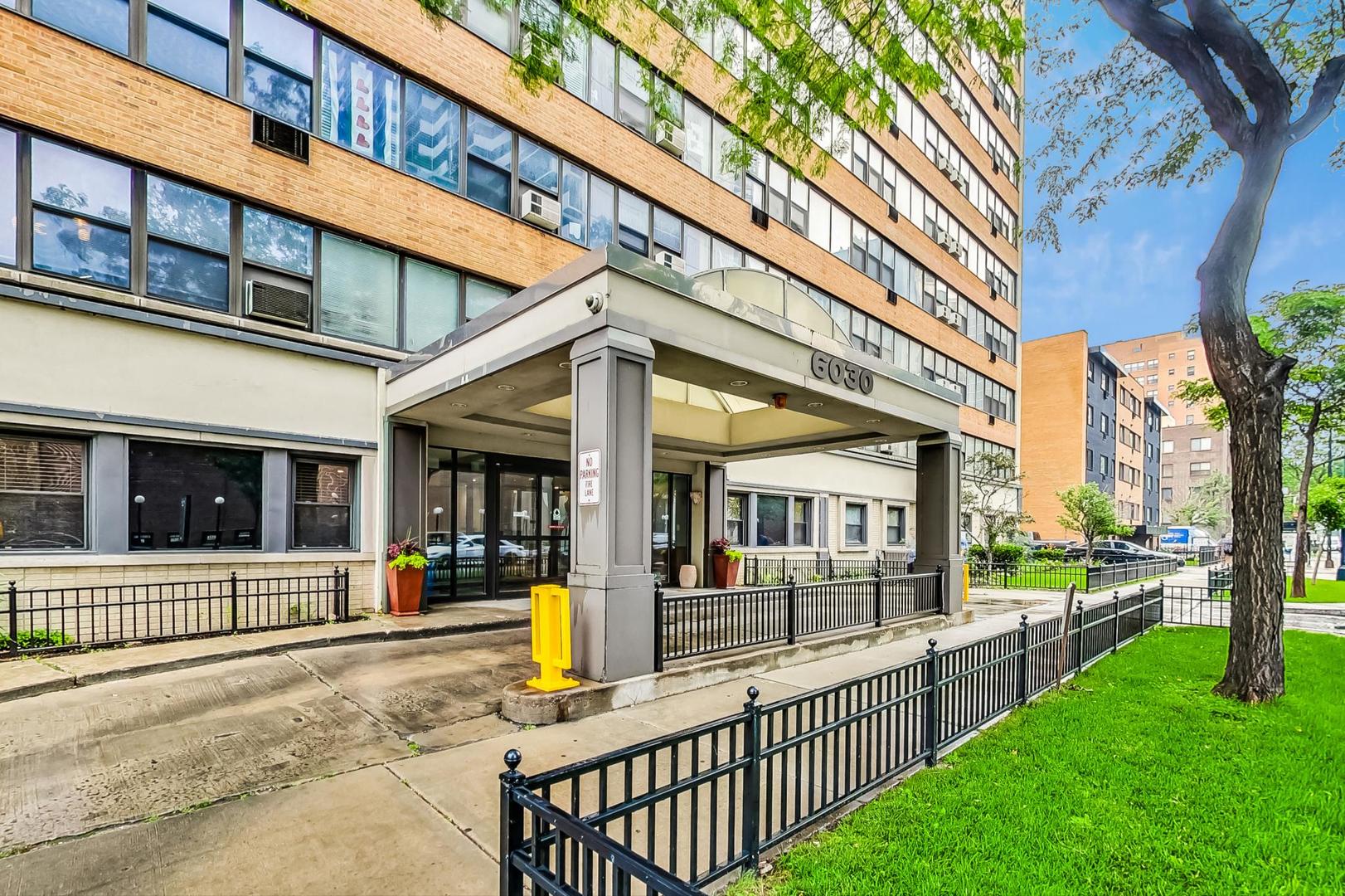 6030 N Sheridan Road #1007, Chicago, IL 60660