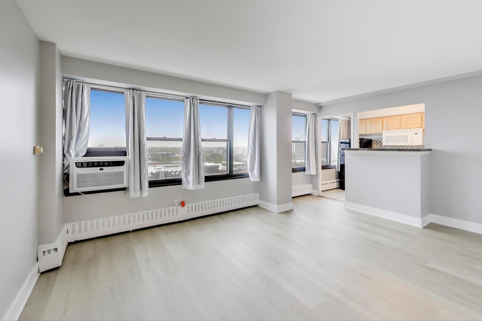 6030 N Sheridan Road #1007, Chicago, IL 60660