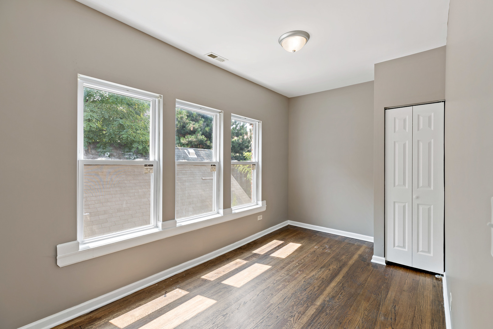 7843 S Evans Avenue, Chicago, IL 60619