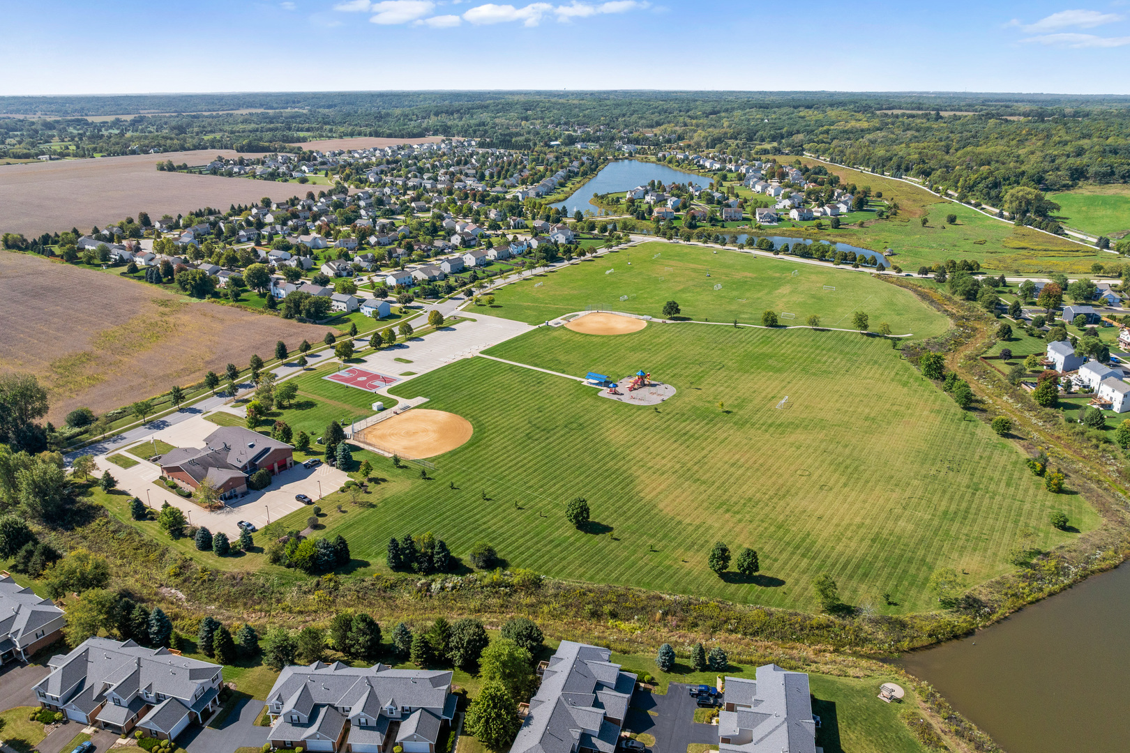 6911 Galway Drive, McHenry, IL 60050