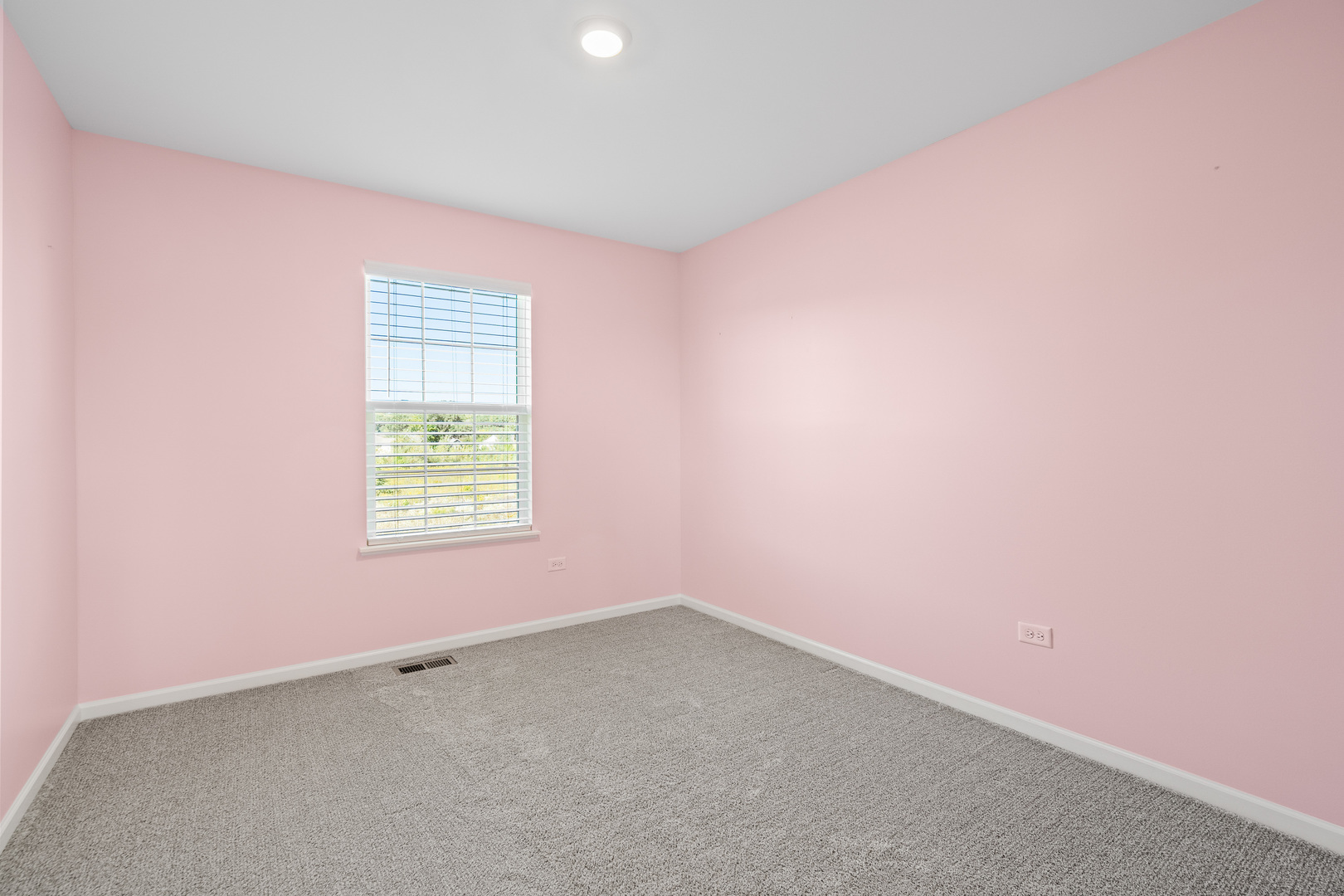 6911 Galway Drive, McHenry, IL 60050