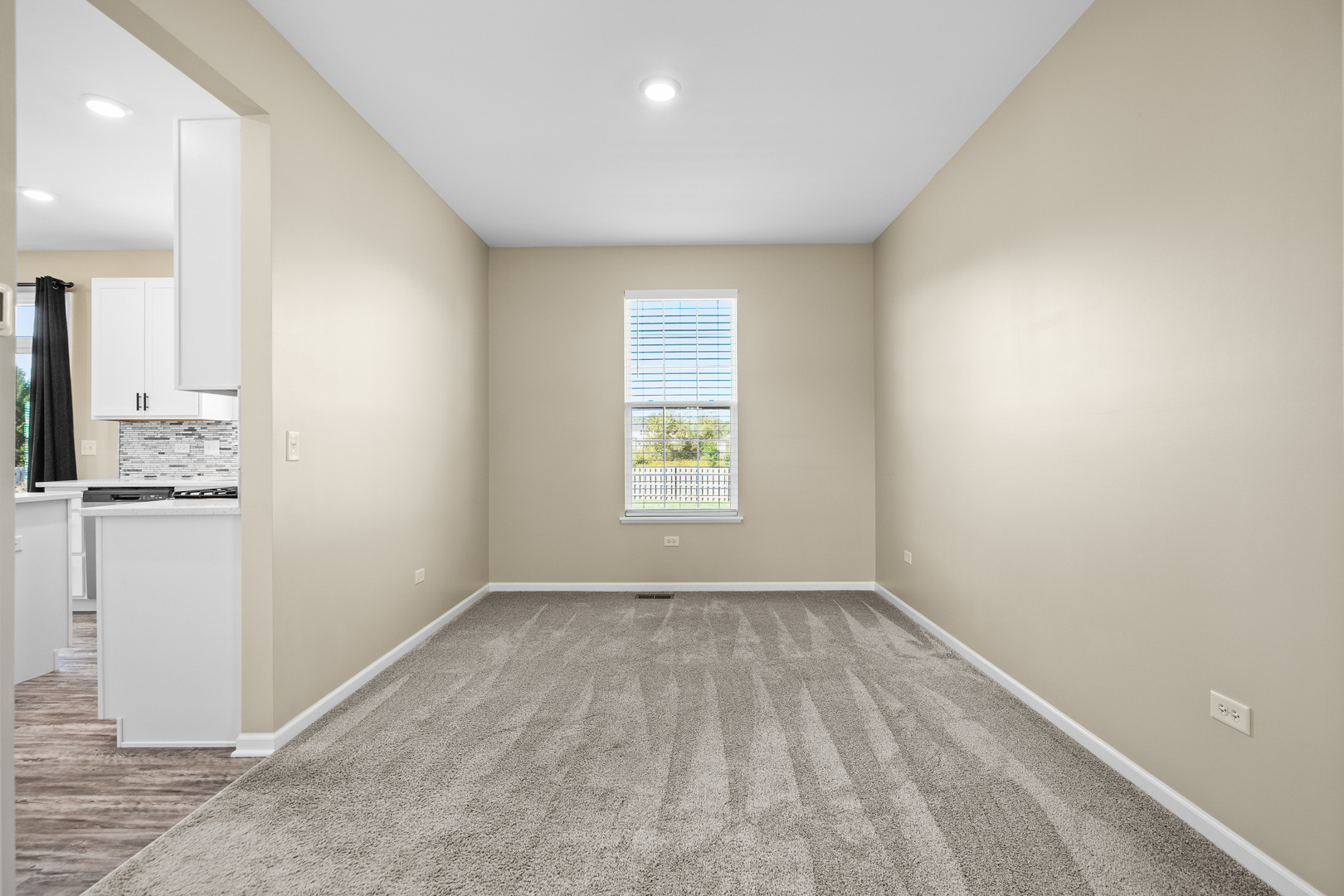 6911 Galway Drive, McHenry, IL 60050