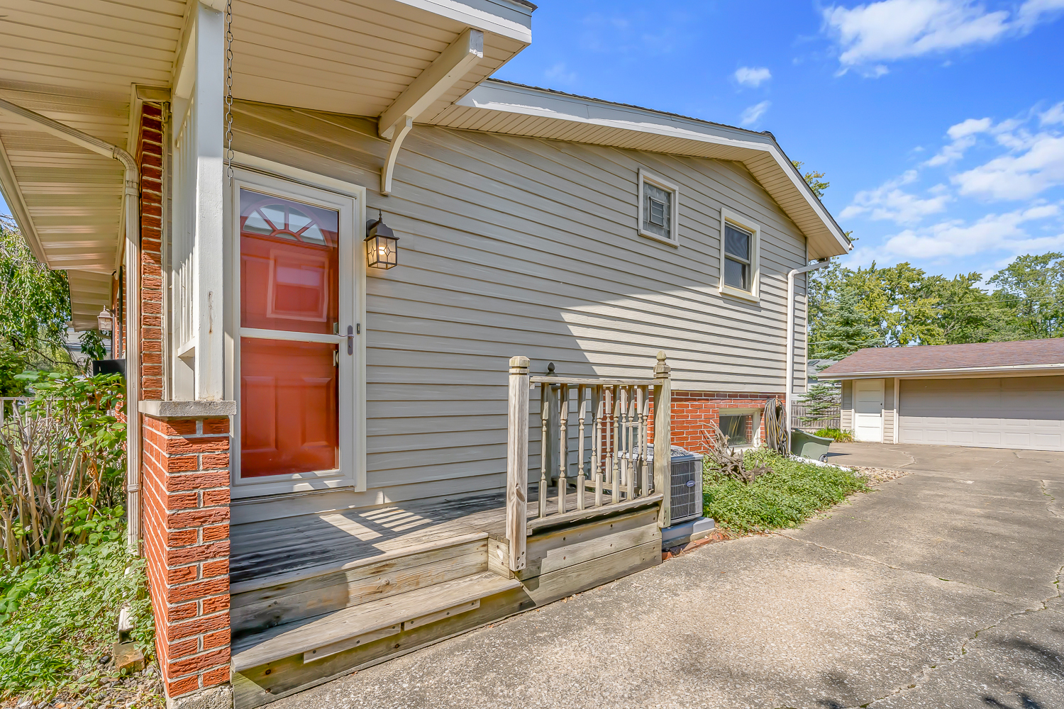 2916 189th Street, Lansing, IL 60438