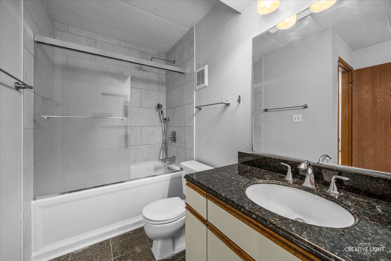 75 Kristin Circle #310, Schaumburg, IL 60195