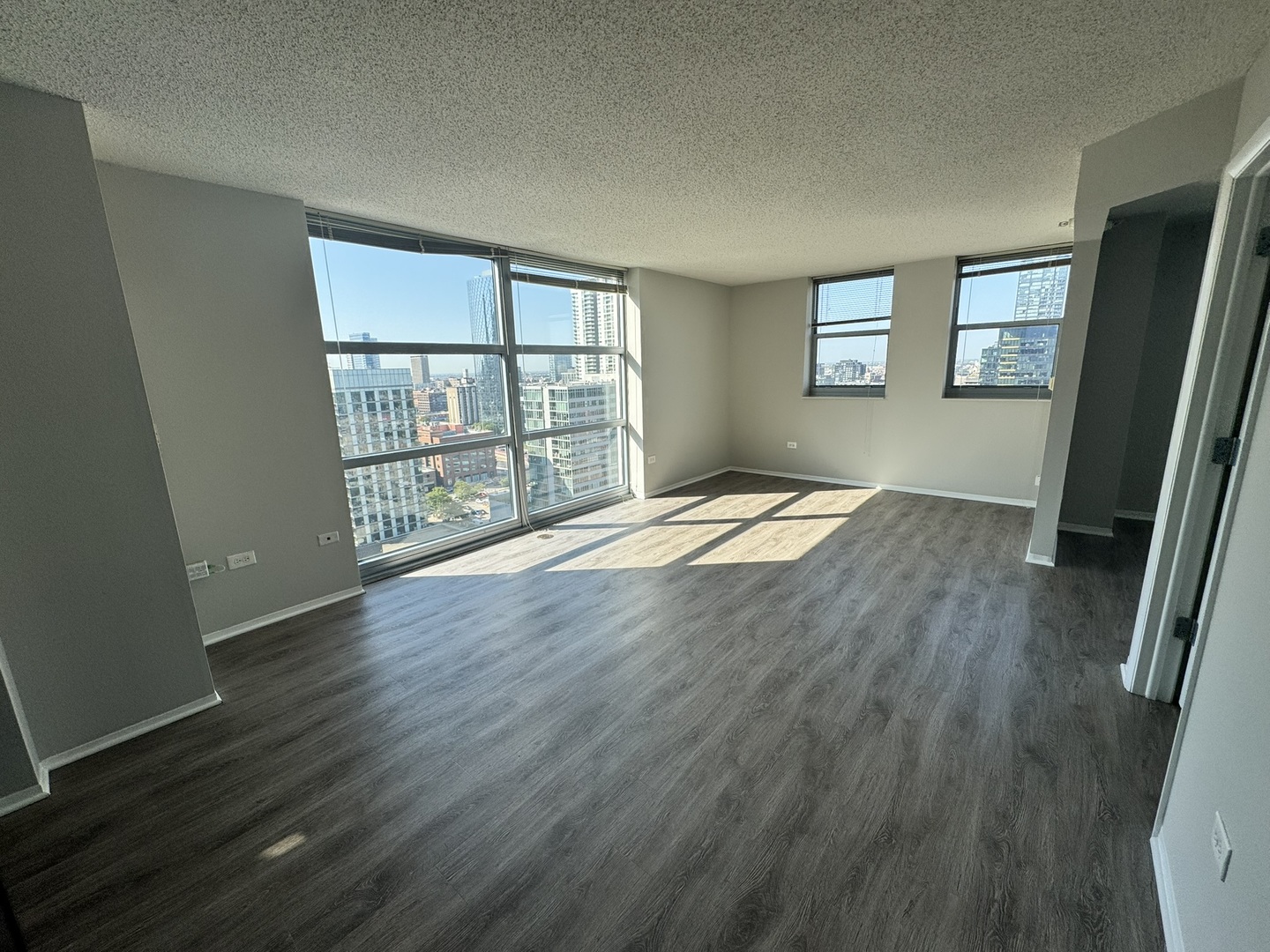 180 N Jefferson Street #2207, Chicago, IL 60661