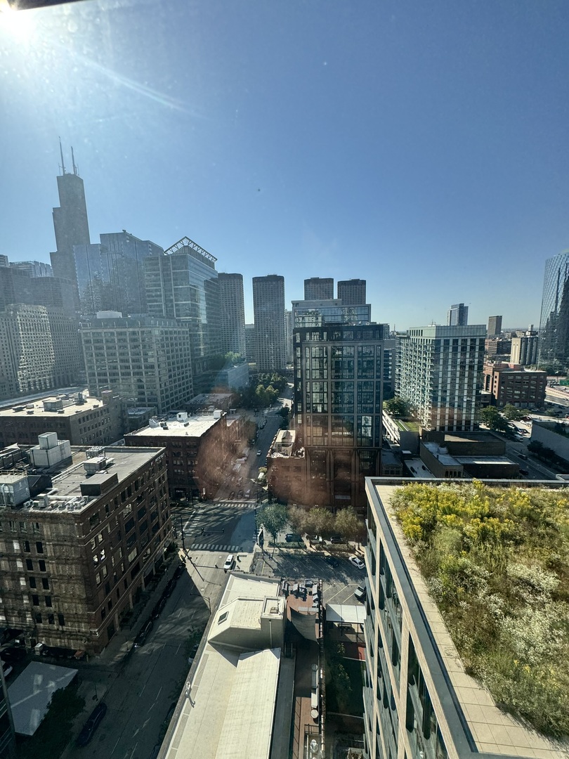 180 N Jefferson Street #2207, Chicago, IL 60661