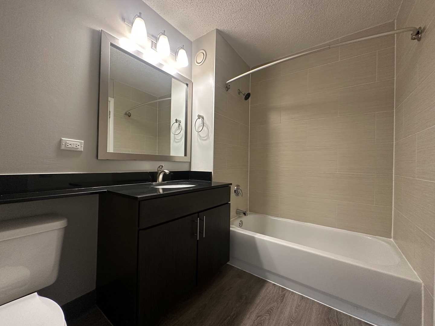 180 N Jefferson Street #2207, Chicago, IL 60661