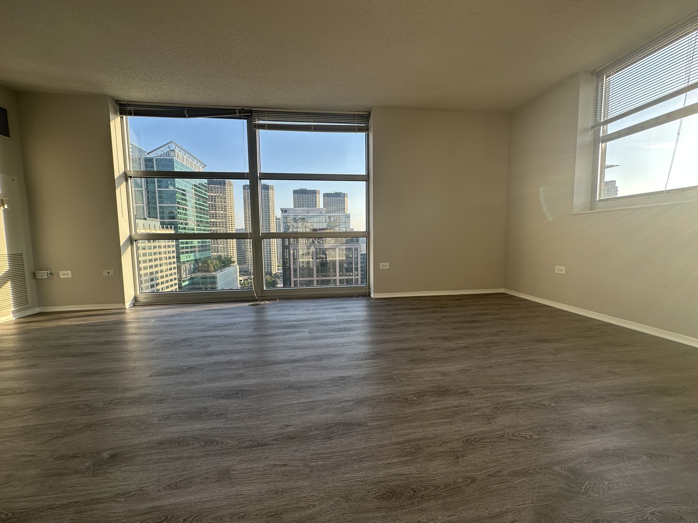 180 N Jefferson Street #2207, Chicago, IL 60661