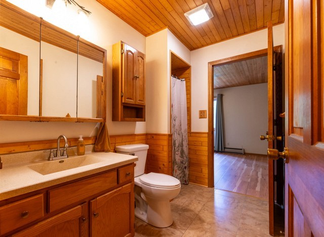 27130 89th Street, Salem, WI 53168
