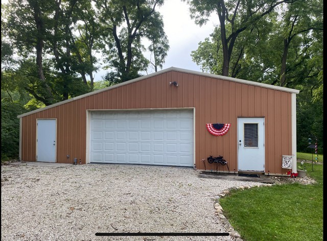 27130 89th Street, Salem, WI 53168