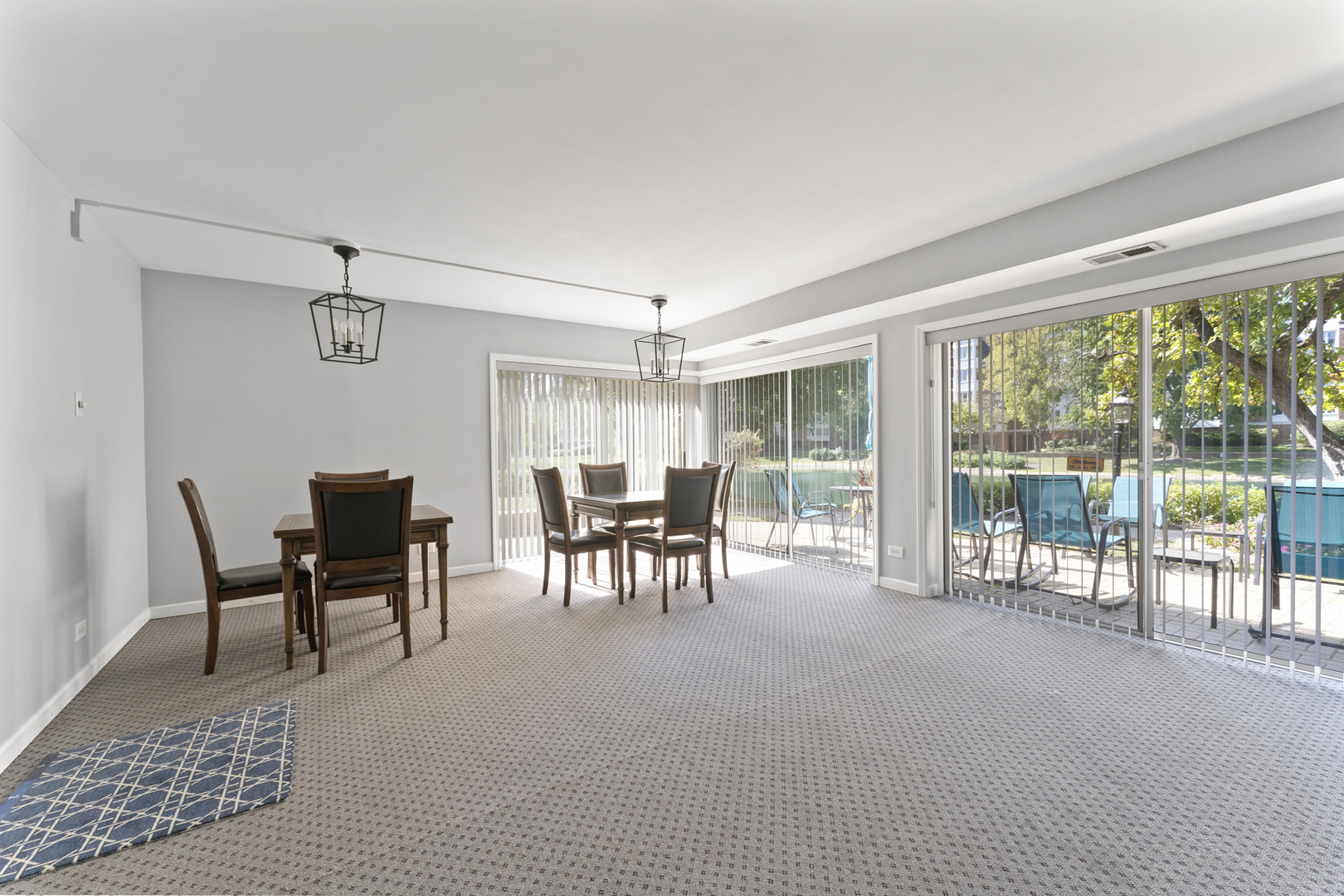 150 Lake Boulevard #154, Buffalo Grove, IL 60089