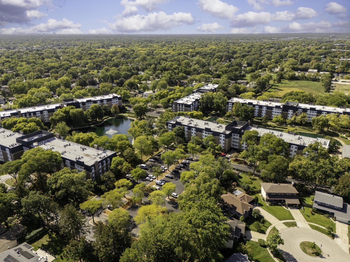 150 Lake Boulevard #154, Buffalo Grove, IL 60089