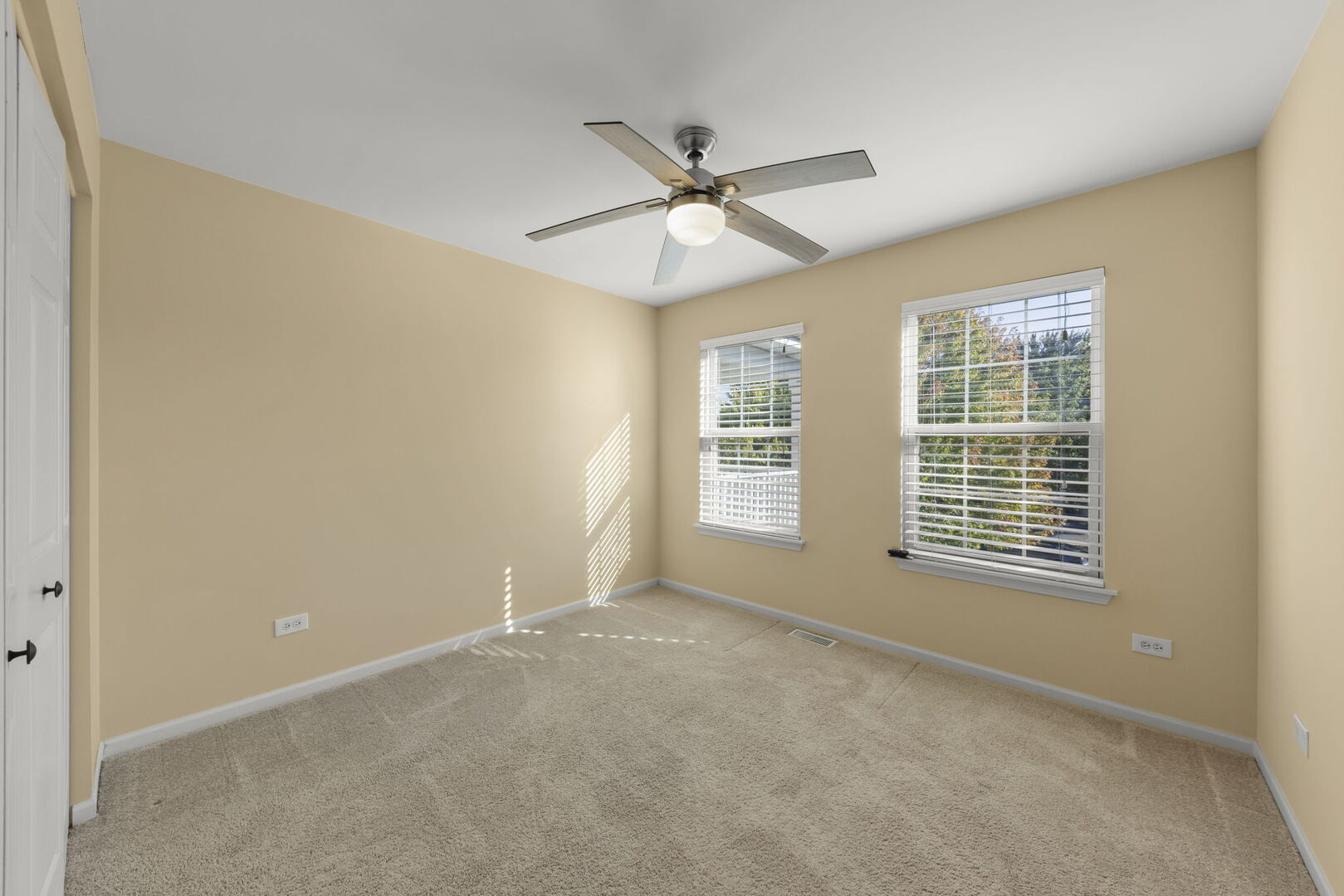 2049 Mark Circle, Bolingbrook, IL 60490
