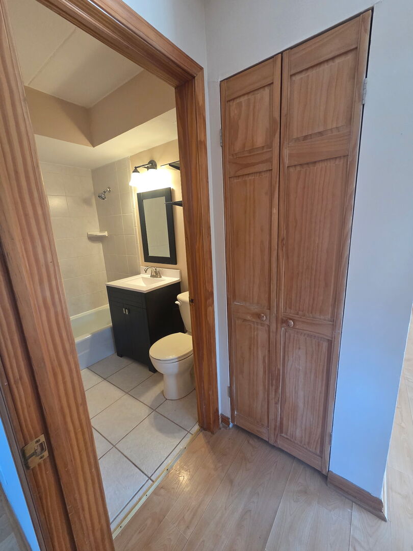 10510 Parkside Avenue #7, Chicago Ridge, IL 60415