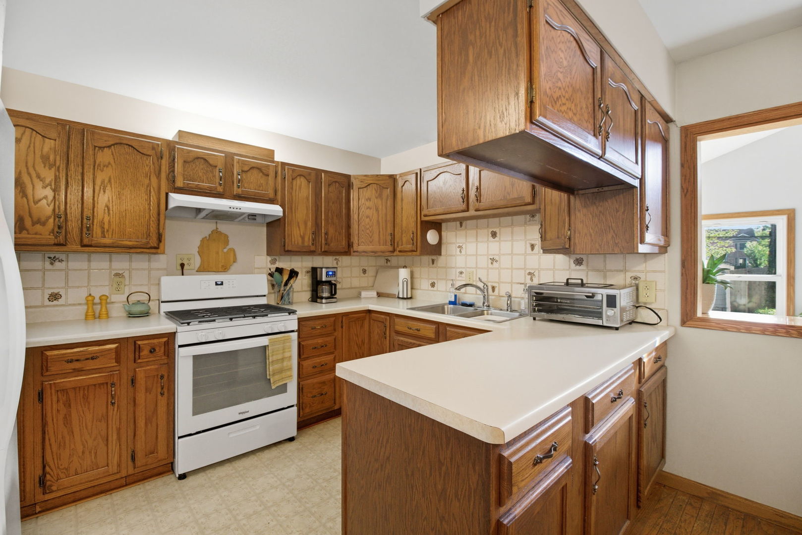 1316 Brandywine Circle, Batavia, IL 60510