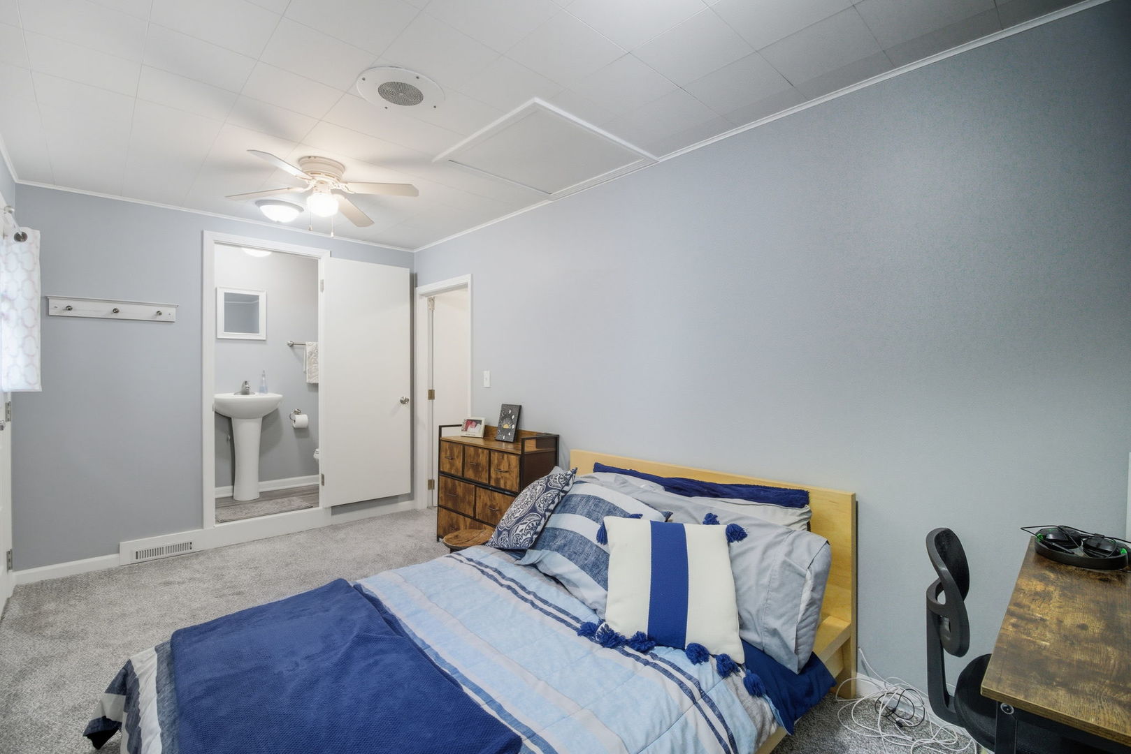 1316 Brandywine Circle, Batavia, IL 60510