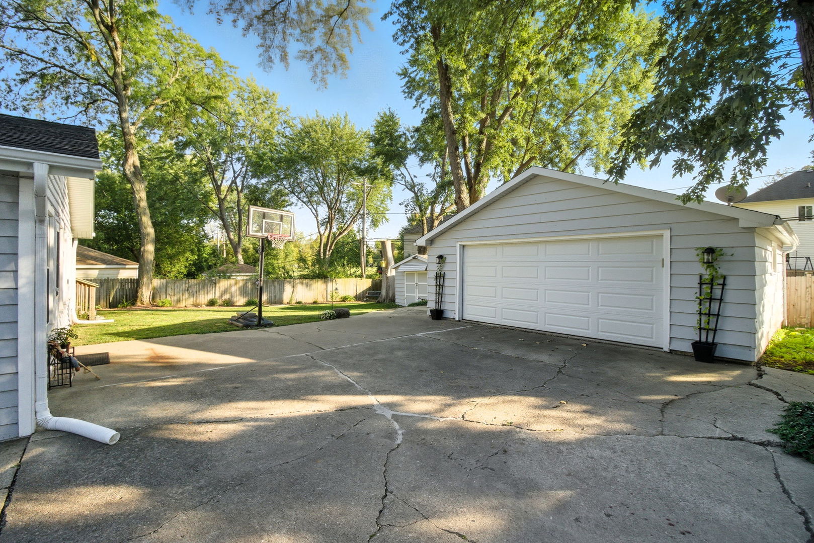 1316 Brandywine Circle, Batavia, IL 60510