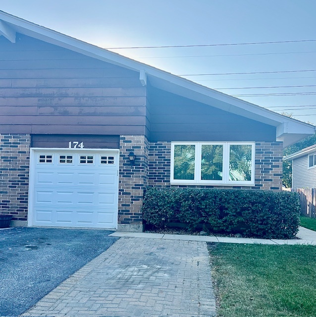 174 Paramount Drive #174, Wood Dale, IL 60191