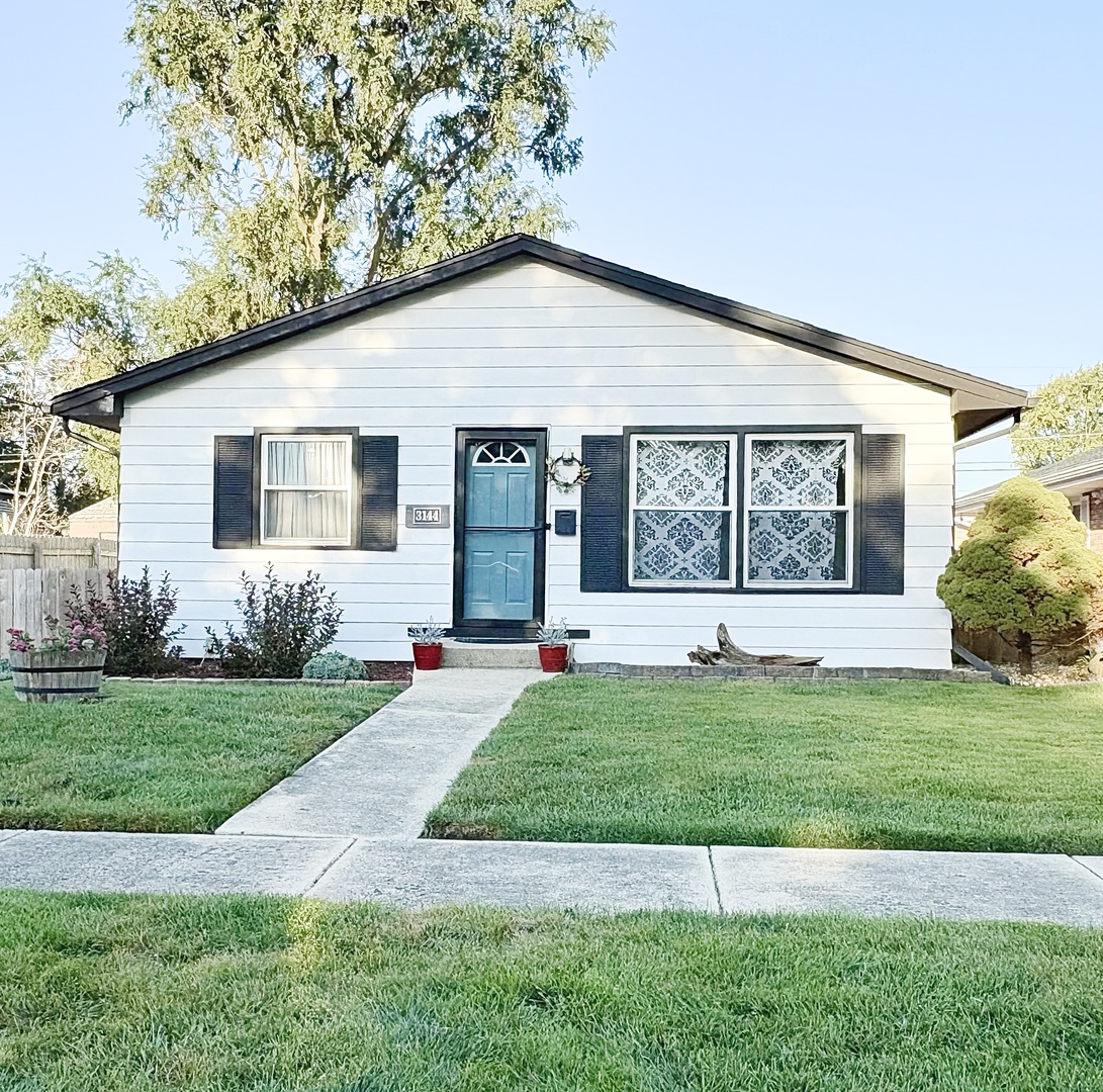 3144 Phillips Avenue, Steger, IL 60475