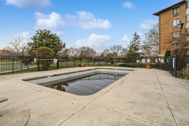 470 Fawell Boulevard #510, Glen Ellyn, IL 60137