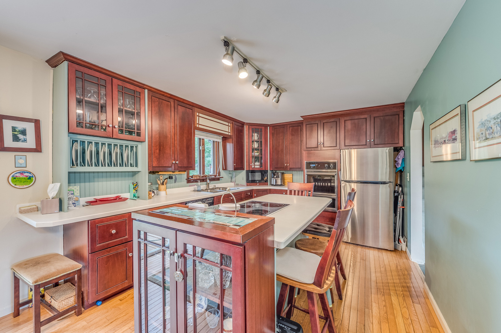 21W211 North Lane, Itasca, IL 60143