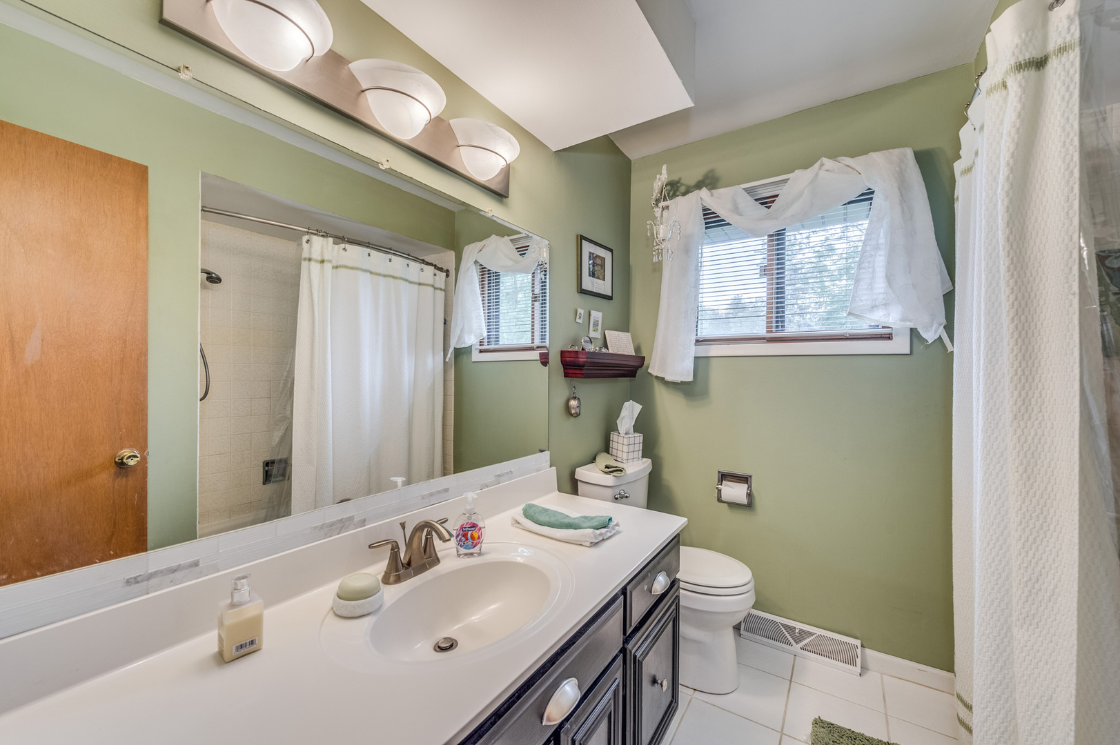 21W211 North Lane, Itasca, IL 60143