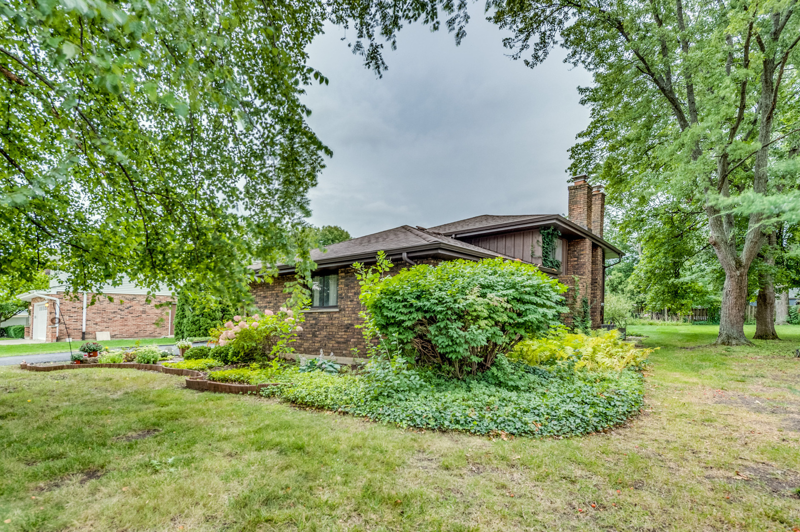 21W211 North Lane, Itasca, IL 60143