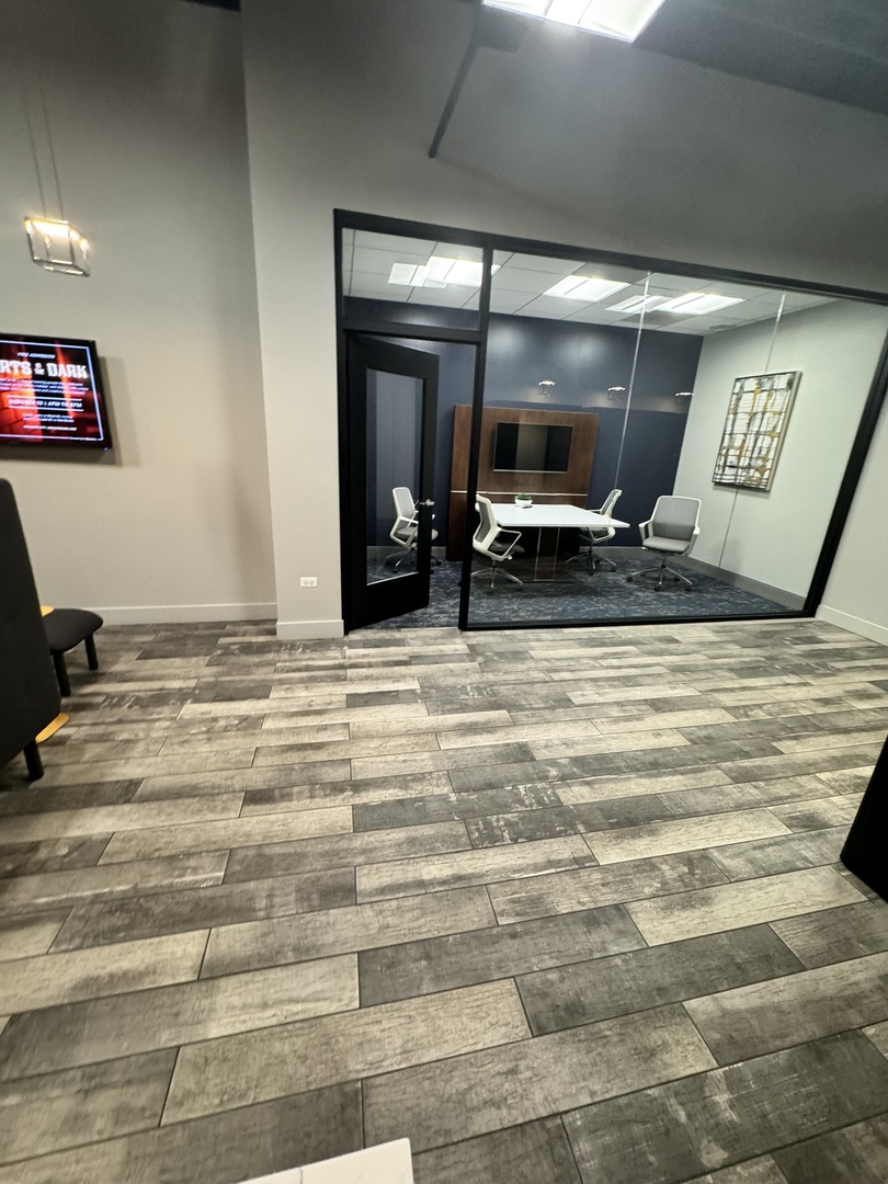 180 N Jefferson Street #508, Chicago, IL 60661