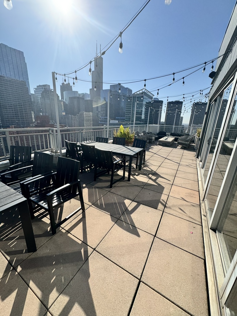 180 N Jefferson Street #508, Chicago, IL 60661