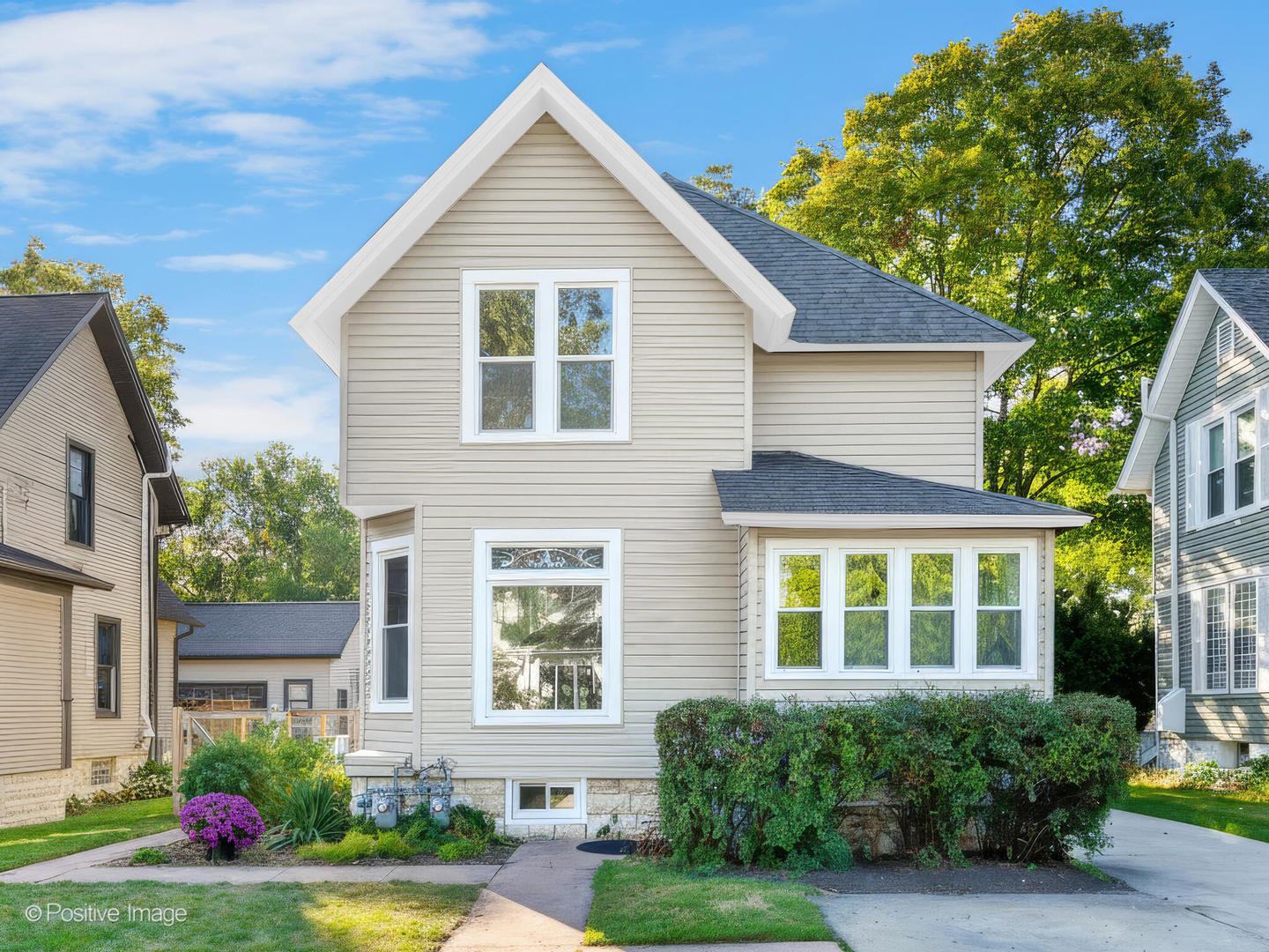 126 N Ellis Avenue, Wheaton, IL 60187