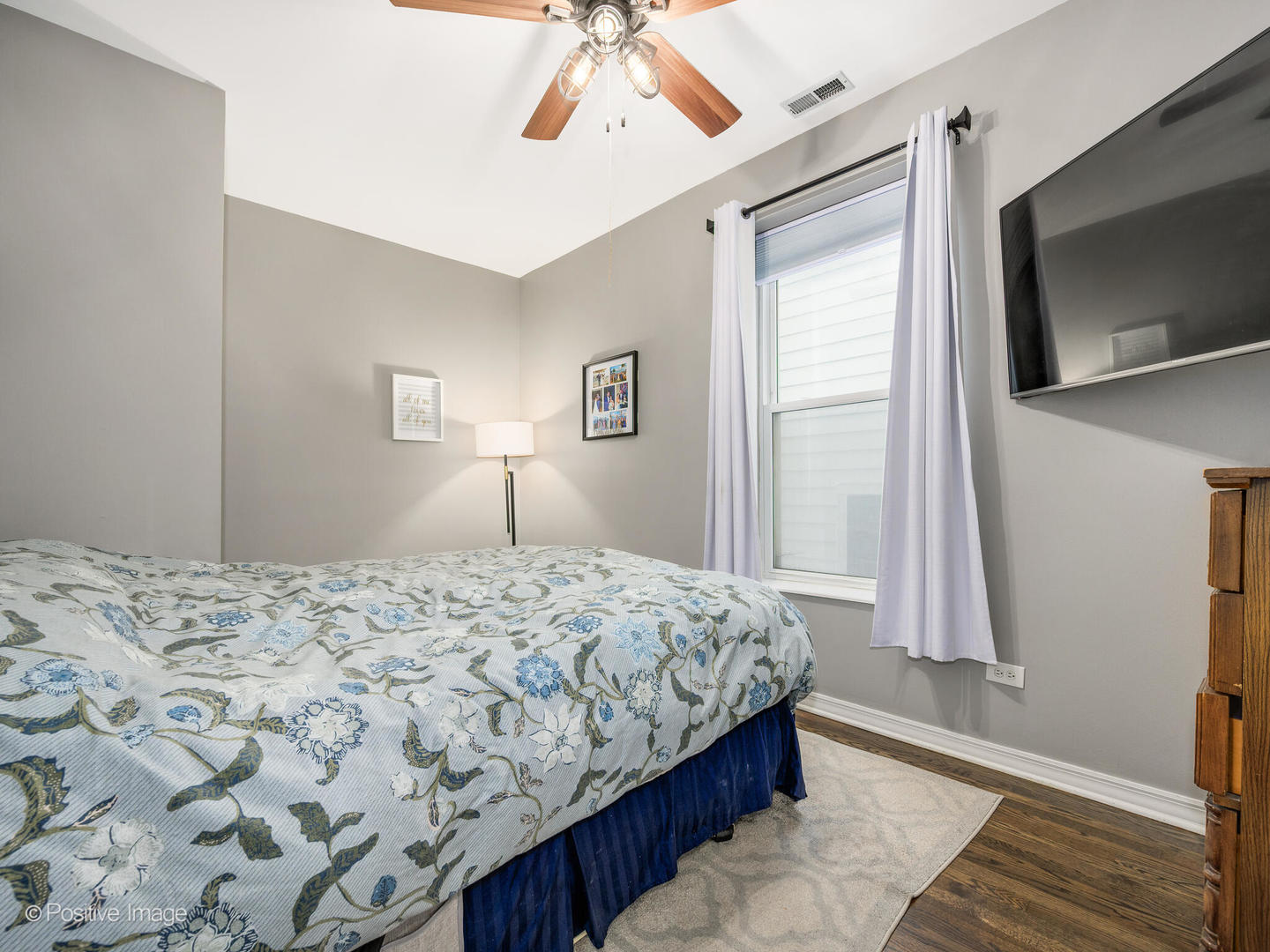 1325 W George Street #1, Chicago, IL 60657