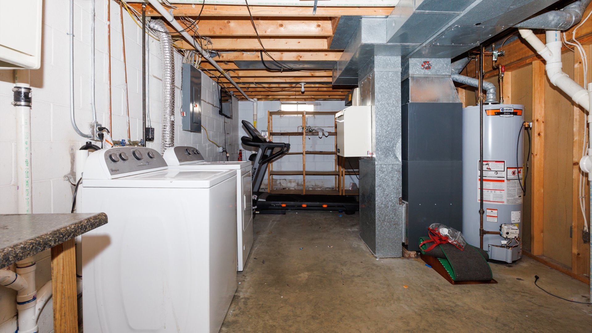 2007 Fallen Oak Road, Bloomington, IL 61704