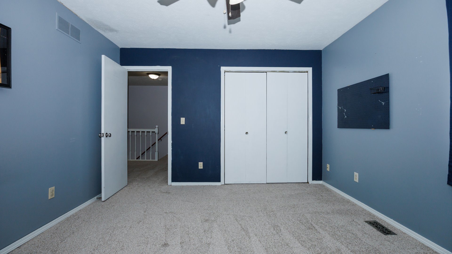 2007 Fallen Oak Road, Bloomington, IL 61704